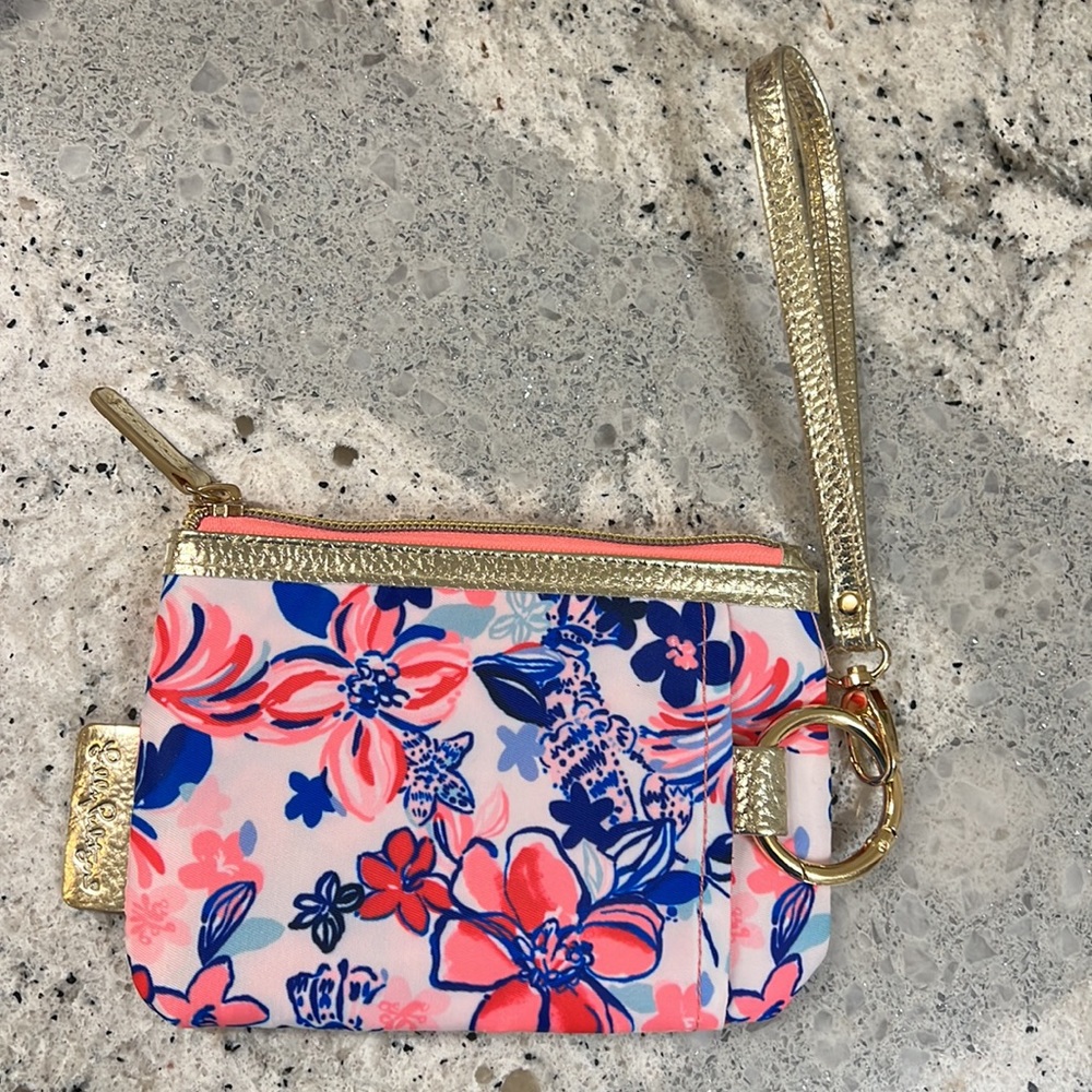 🆕Lilly Pulitzer wristlet gold detailing keychain